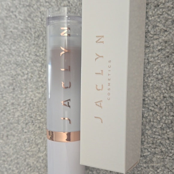 Jaclyn Skin Perfecting Blurring Tint 30ml - Picture 2 of 7
